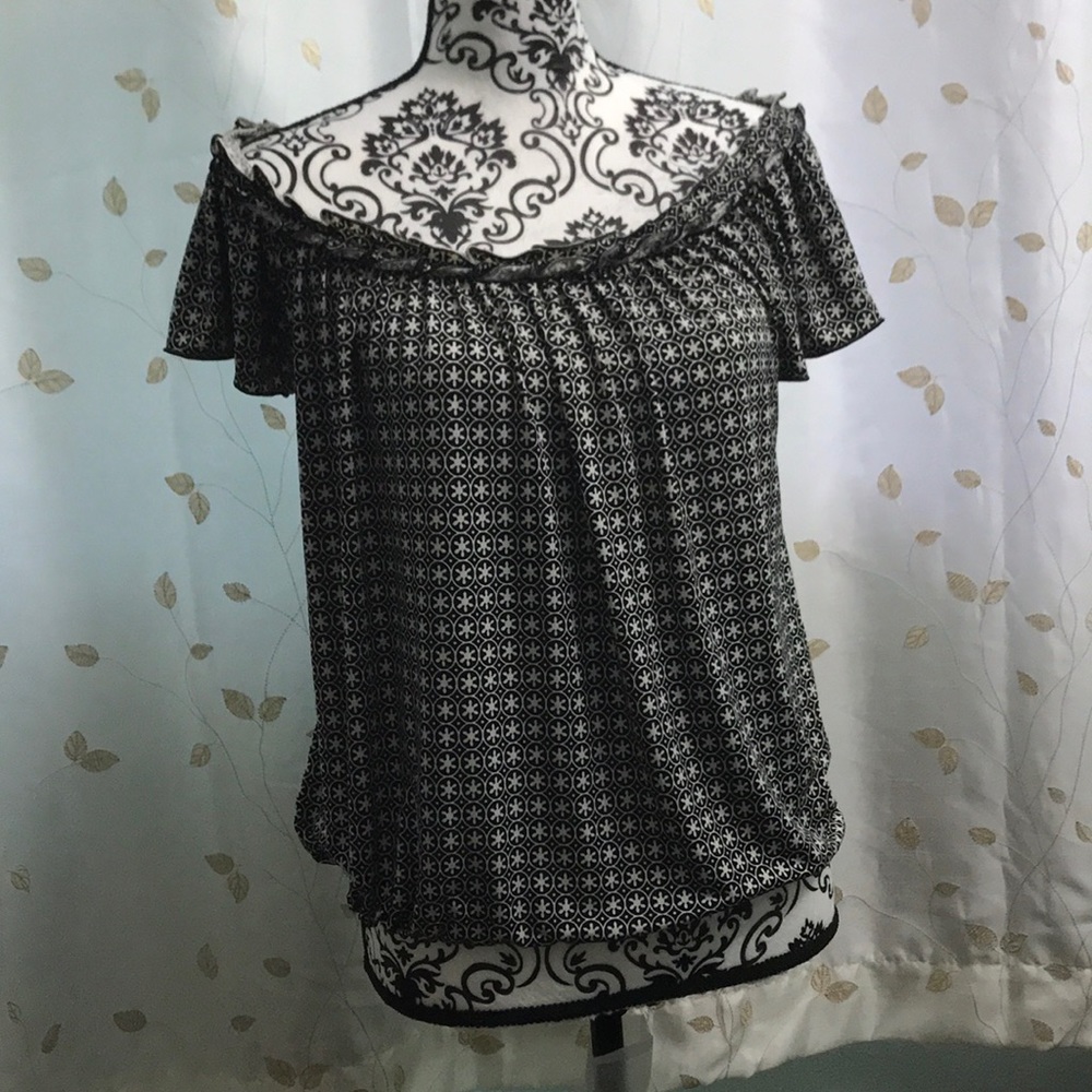 Max Studio Stretch Top